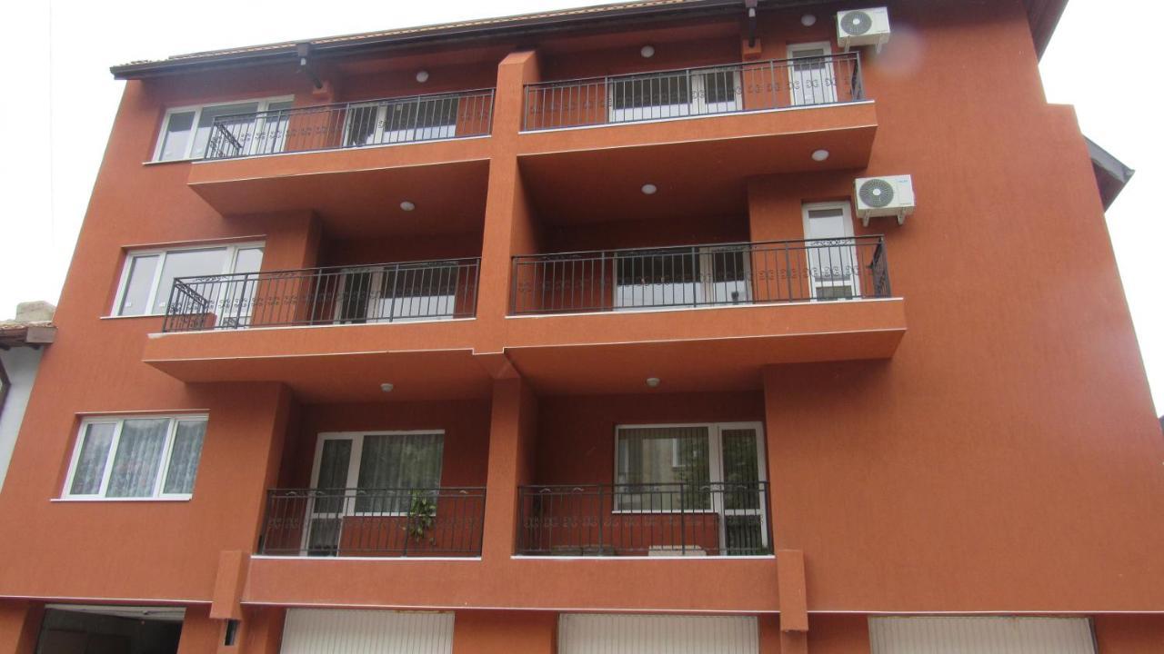 Apartment Crystal Balchik Exterior foto