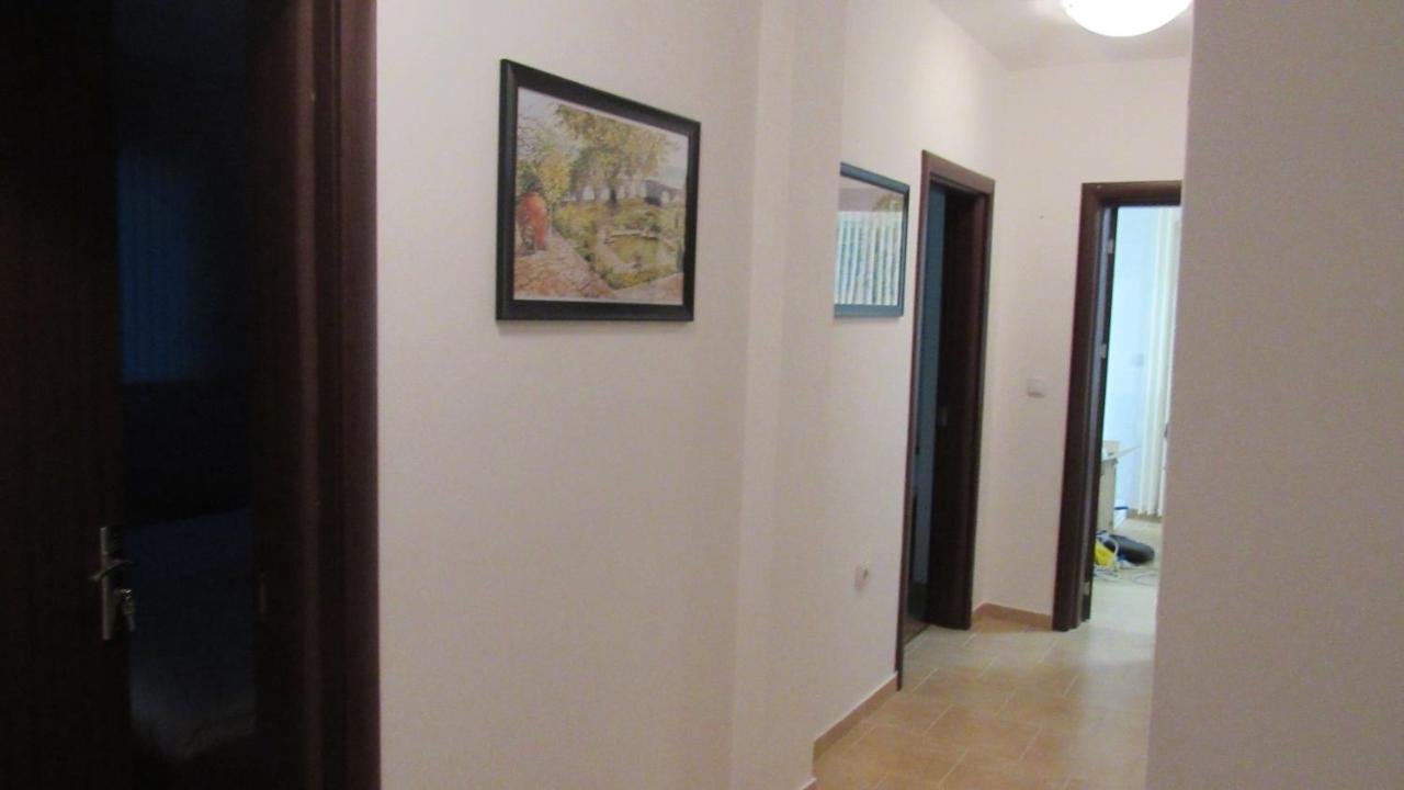 Apartment Crystal Balchik Exterior foto
